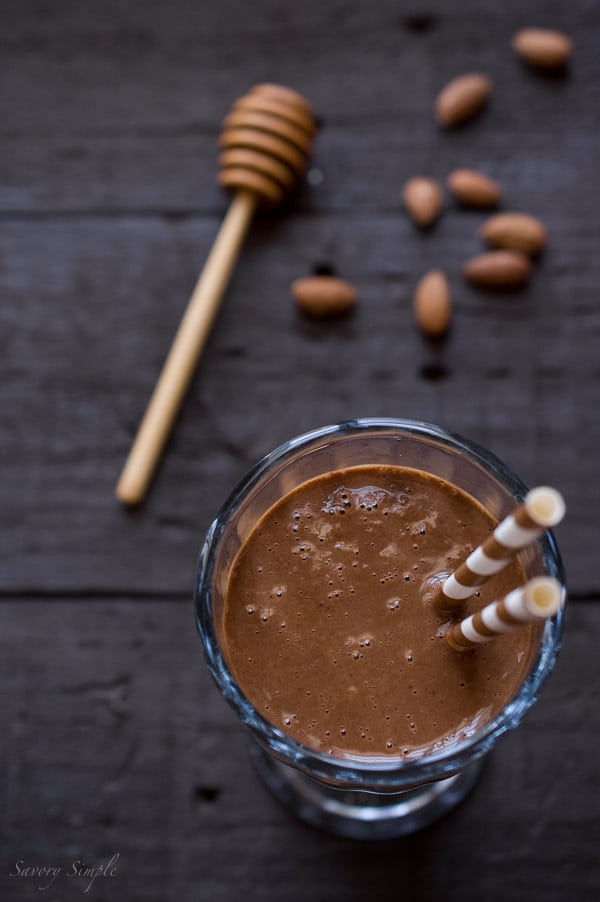 Raw Chocolate Smoothie - Savory Simple - www.savorysimple.net Raw Chocolate Smoothie - Savory Simple - www.savorysimple.net