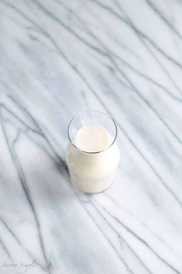 It's very easy to make homemade soy milk! The final product has a smoother taste than the store bought stuff (and no weird ingredients) It's very easy to make homemade soy milk! The final product has a smoother taste than the store bought stuff (and no weird ingredients)