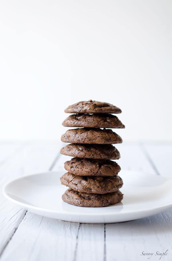 These Dark Chocolate Brownie Cookies are a perfect treat for chocolate lovers! Get the easy-to-prepare recipe from SavorySimple.net. 