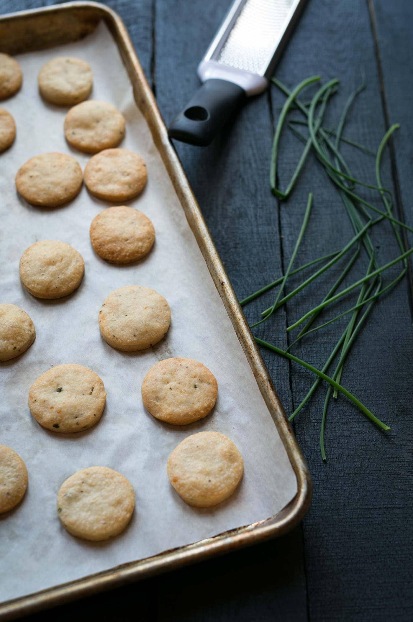 These easy cheddar chive crackers are bursting with cheese flavor. They taste like homemade Cheez Its, but without the preservatives and chemicals! Get the recipe from SavorySimple.net