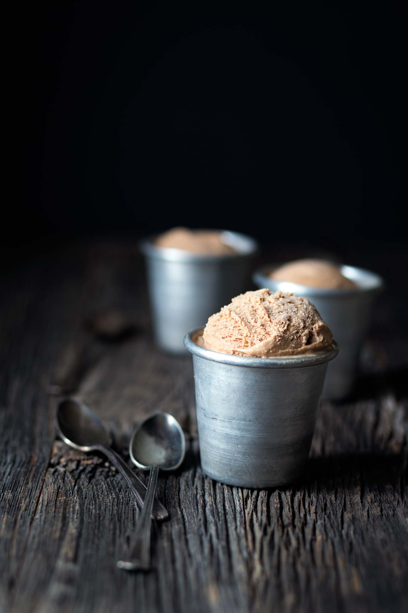 You don’t want to miss this incredible recipe for Malted Milk Chocolate Bourbon Ice Cream. It’s a decadent, boozy treat that’s perfect for homemade ice cream lovers. SavorySimple.net.