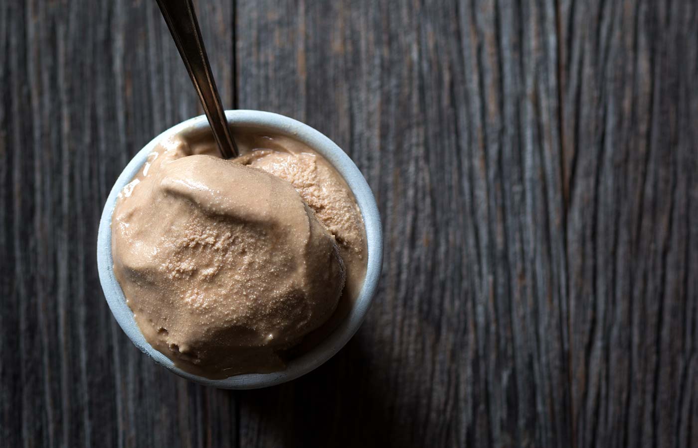 You don’t want to miss this incredible recipe for Malted Milk Chocolate Bourbon Ice Cream. It’s a decadent, boozy treat that’s perfect for homemade ice cream lovers. SavorySimple.net.