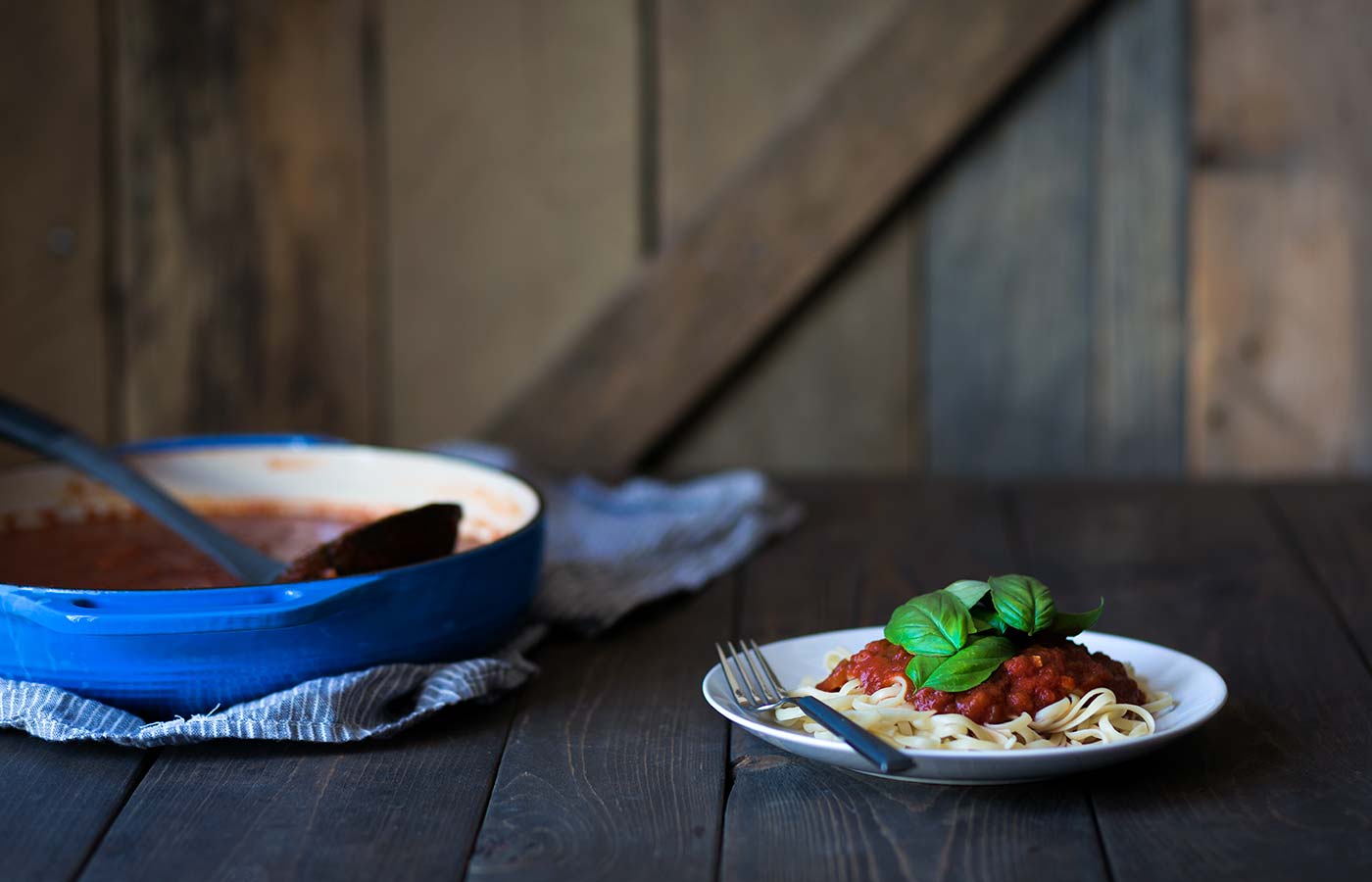 all-purpose tomato sauce served over linguine