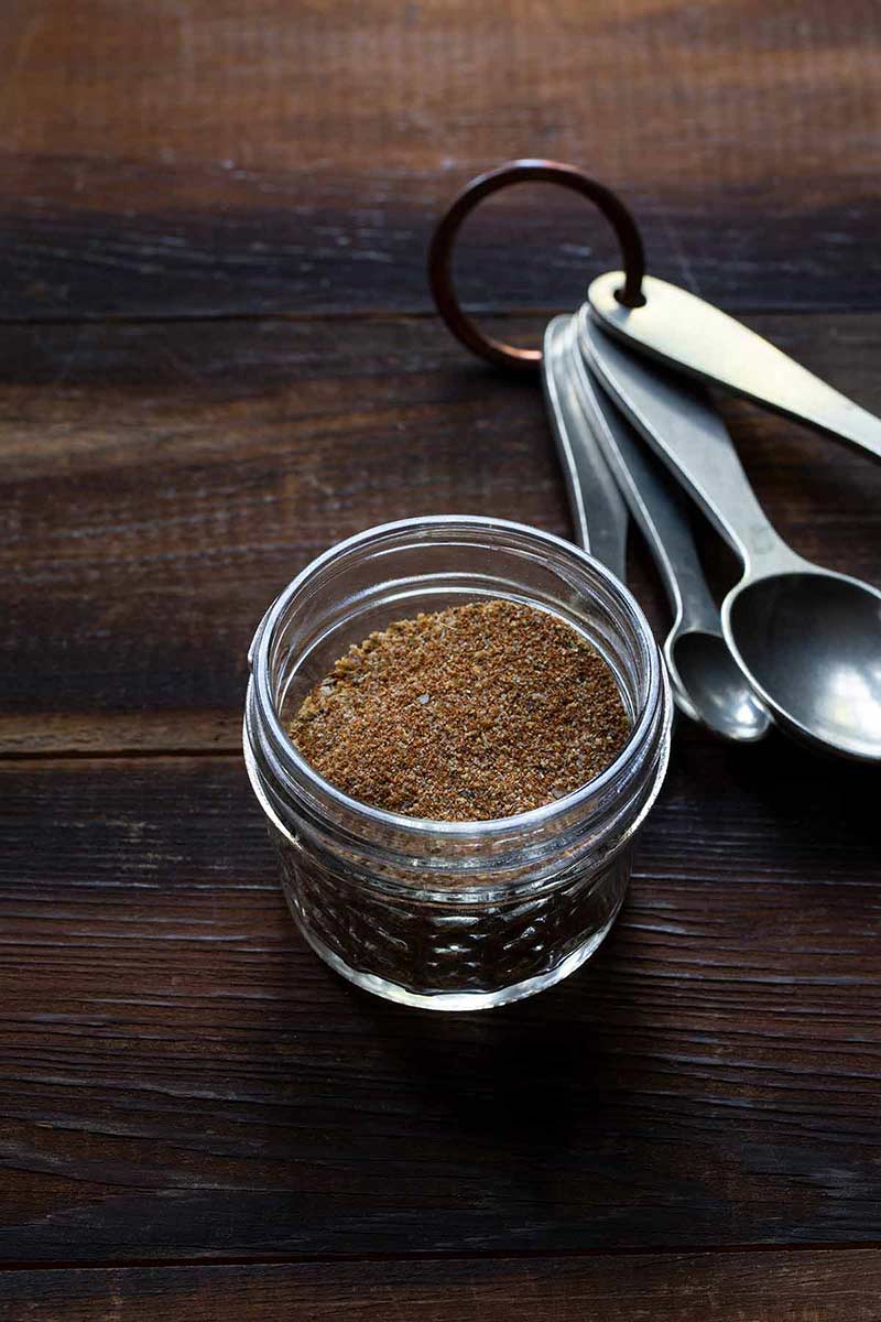 Homemade Taco Seasoning Recipe in a Mason Jar