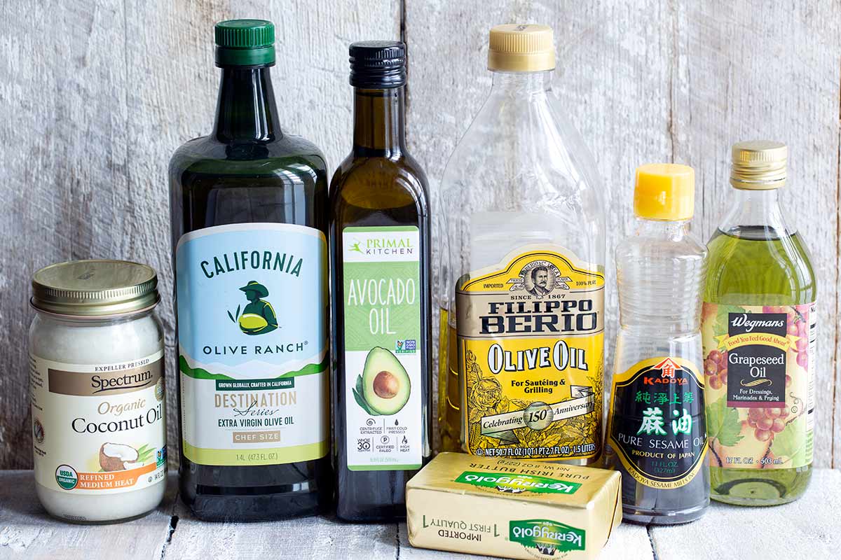 different smoke point of oils, including coconut oil, olive oil, grapeseed oil, sesame seed oil