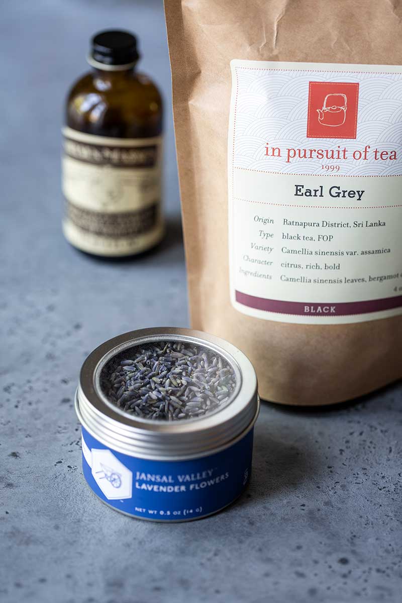Ingredients for Earl Grey Latte, including lavender, black tea, and vanilla extract
