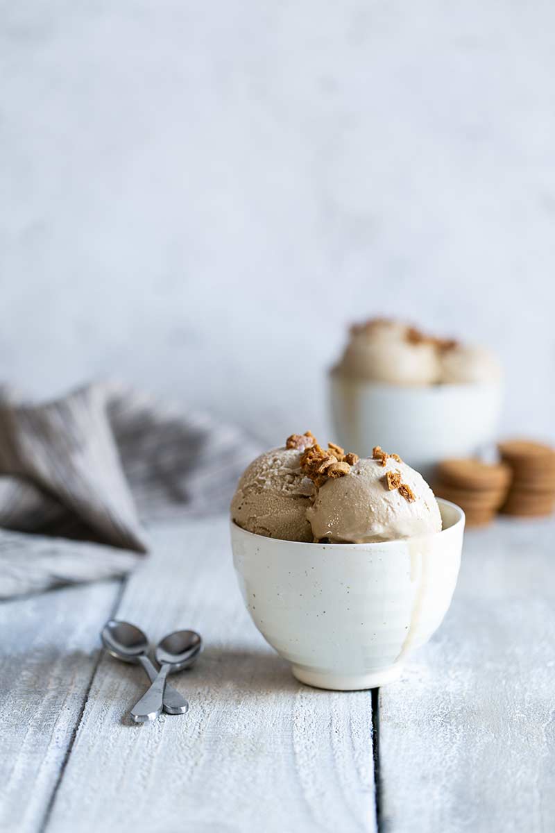 Gingerbread ice cream topped with gingersnap cookies